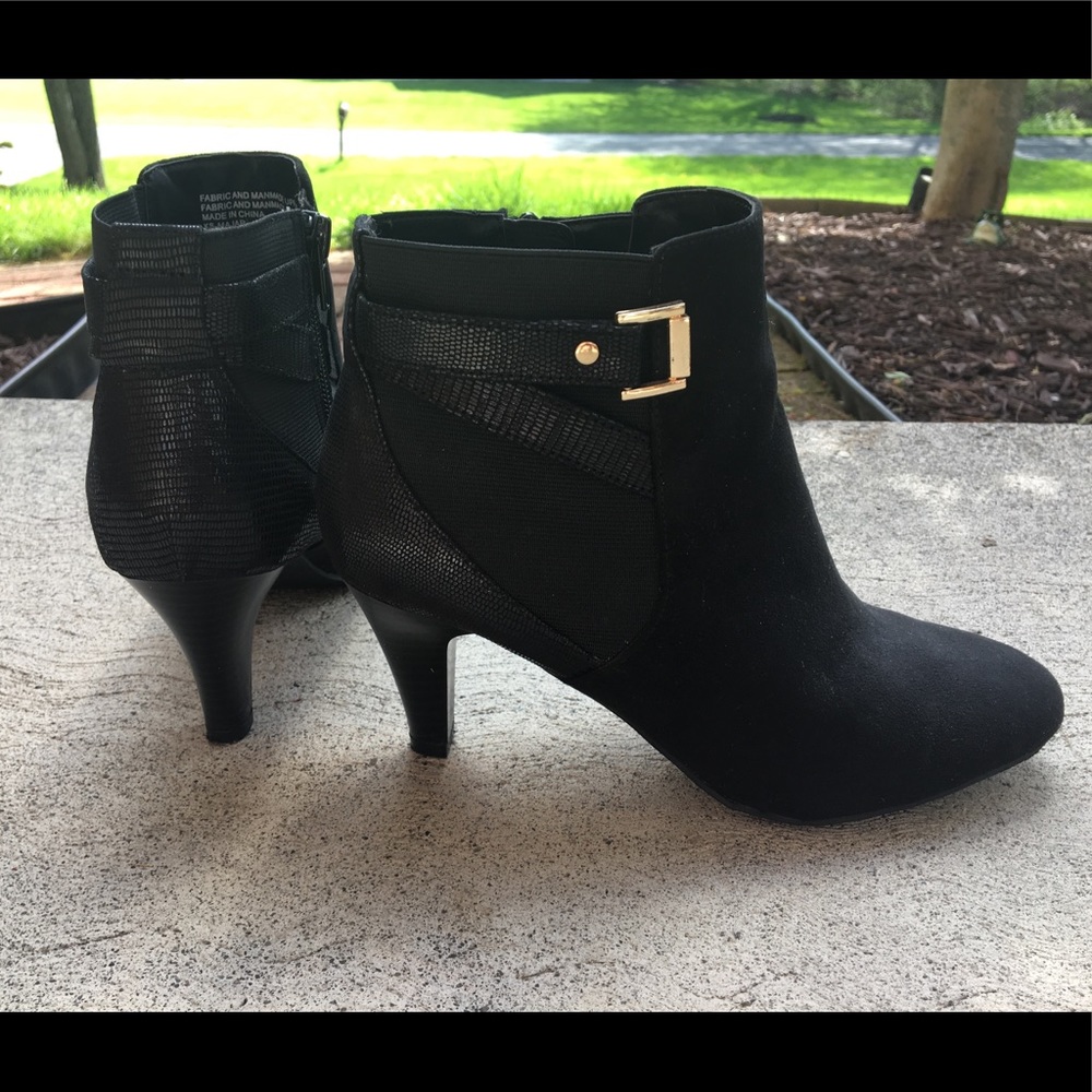 Karen Scott Black Booties